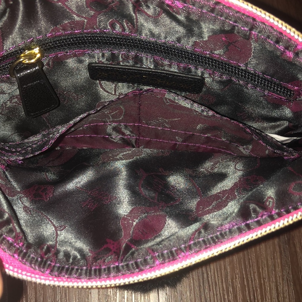 Betsey Johnson Woof Winky Dog Wristlet - Picture 8 of 15